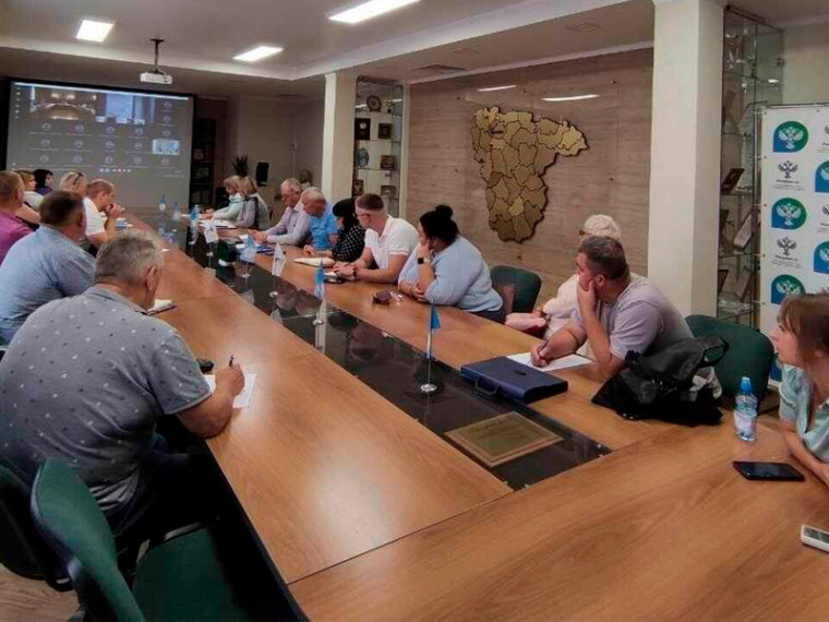 Росреестр обсудил реализацию программы социальной догазификации садоводческих товариществ. Росреестр обсудил реализацию программы социальной догазификации садоводческих товариществ.